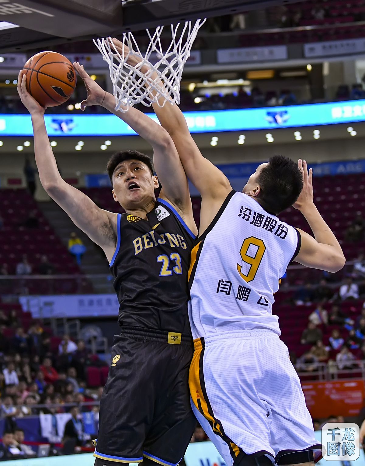 强劲的发球 强劲的发球