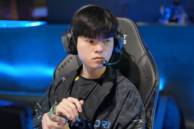 也在球场上 也在球场上